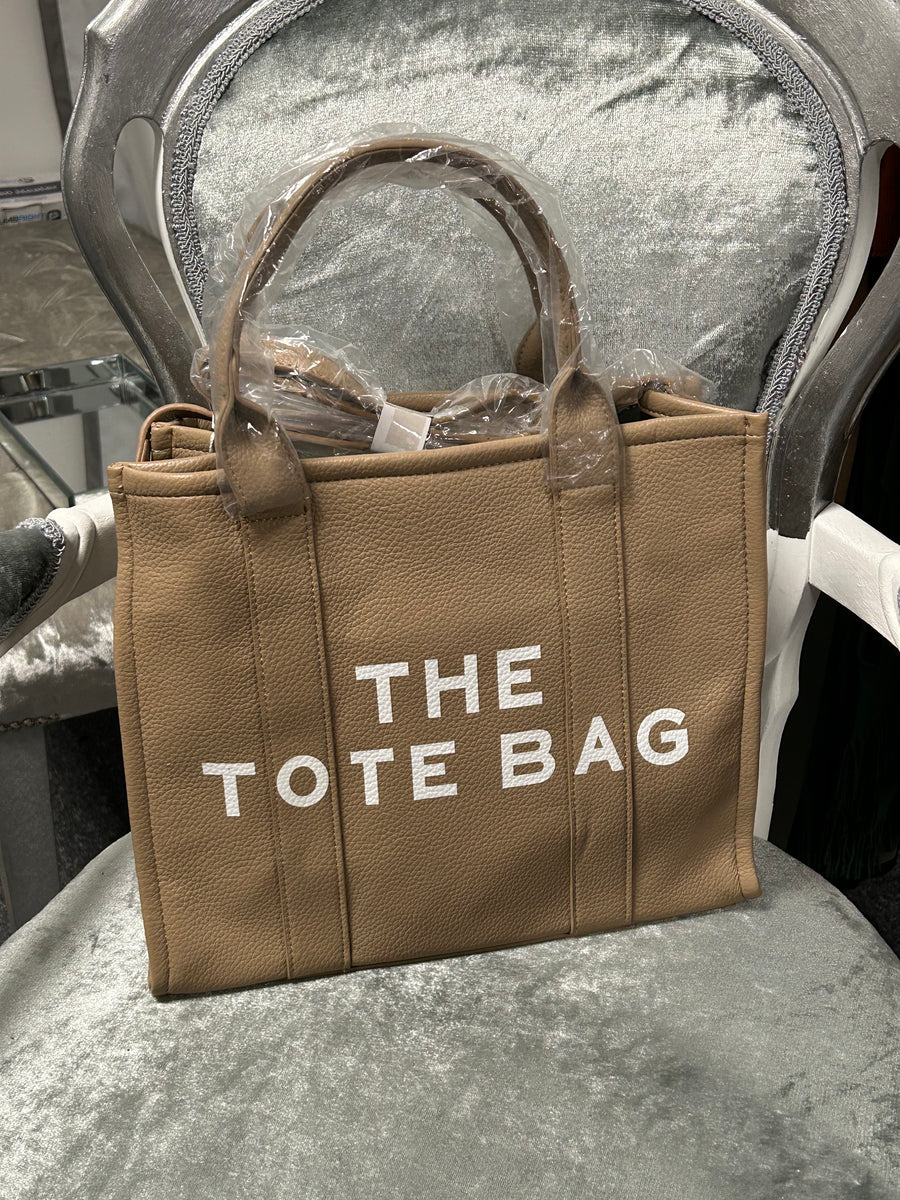 B10 The Tote Bag Style 16.2.32