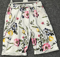 * Floral Magic Shorts Size  2